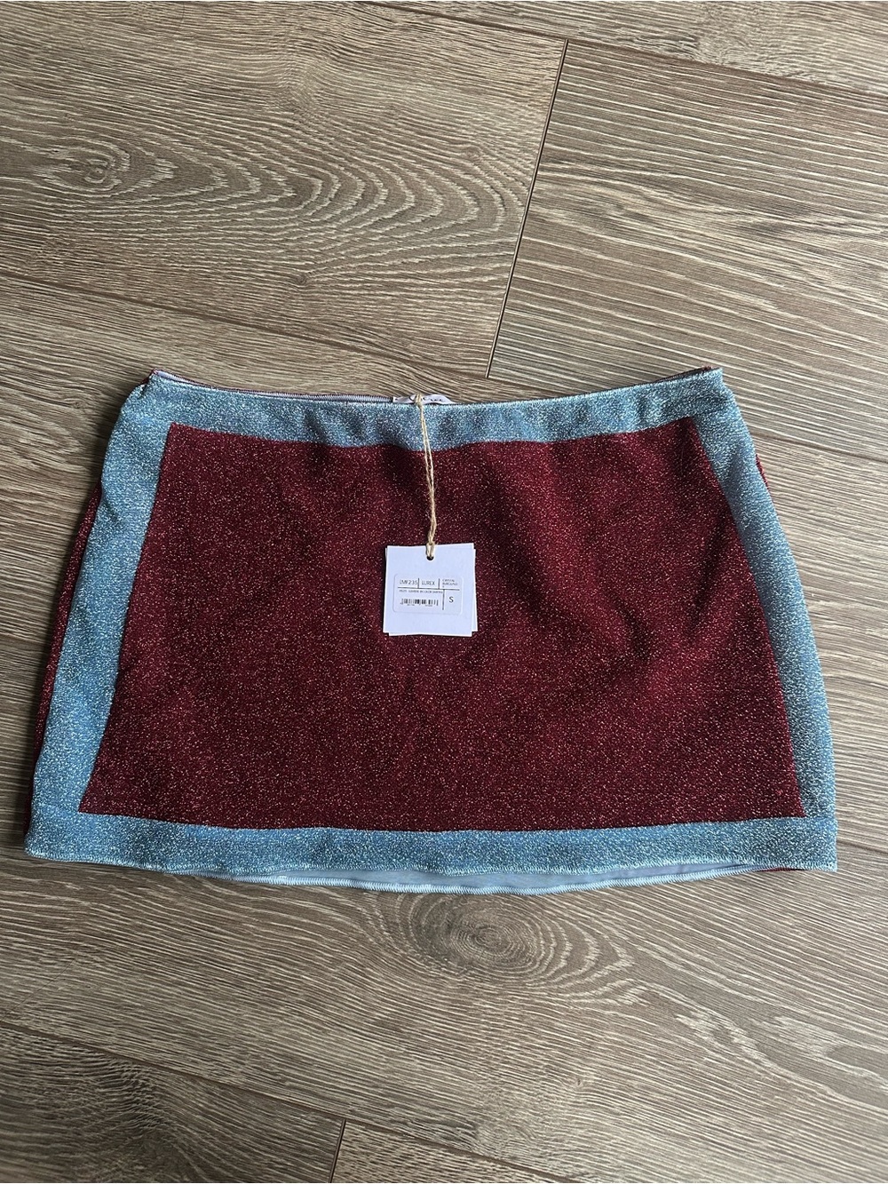 Oseree Two-Tone Glitter Mini Skirt - Burgundy and Light Blue